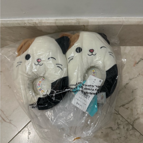 NWT Squishmallow Cam the Cat Slippers; Size S (11/12) - Picture 3 of 4